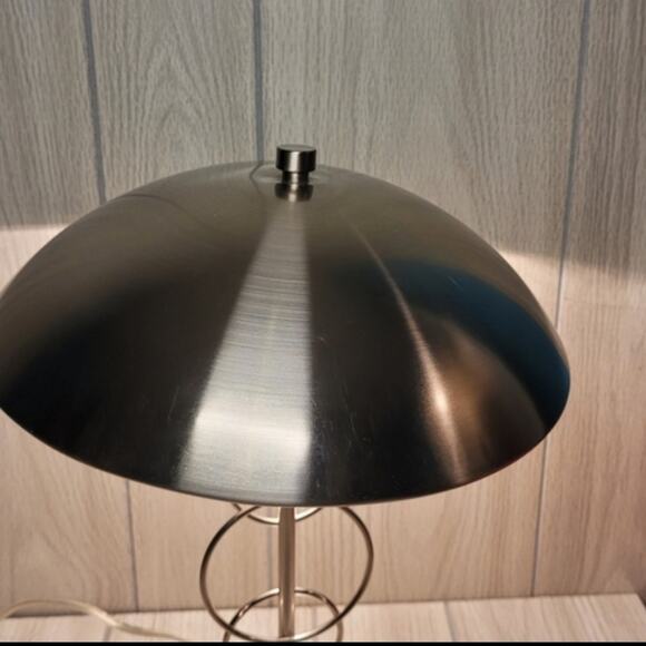 Vintage? Stainless Steel Mushroom Silver TableLamp MCM Space Ship Style - Picture 4 of 7